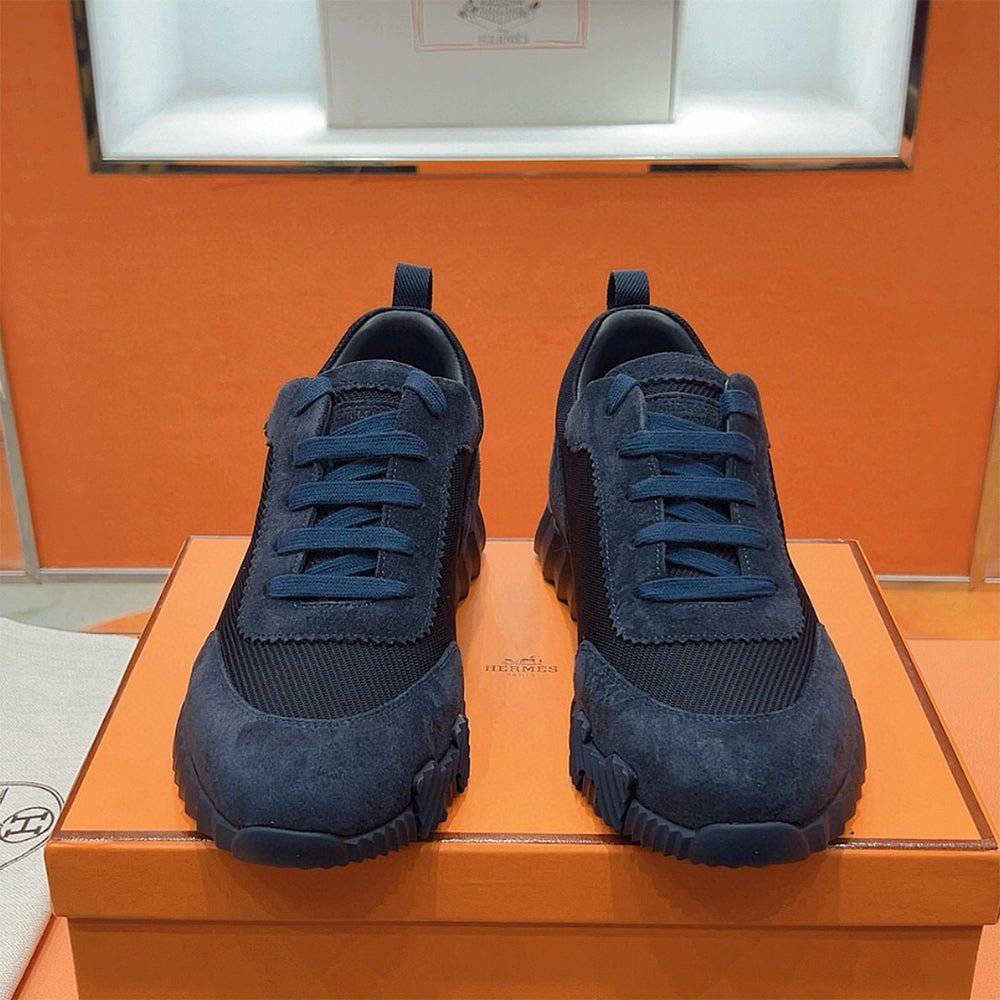 Bouncing Sneaker - 24HEARTZ
