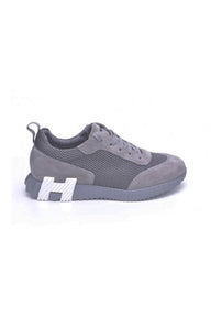 Bouncing Sneaker - 24HEARTZ