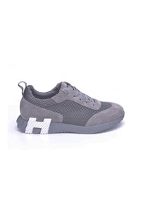Bouncing Sneaker - 24HEARTZ
