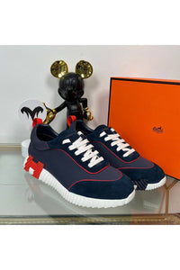 Bouncing Sneaker - 24HEARTZ