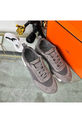 Bouncing Sneaker - 24HEARTZ