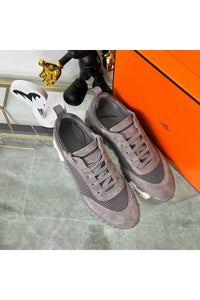 Bouncing Sneaker - 24HEARTZ
