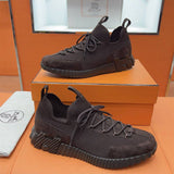 Bouncing Sneaker - 24HEARTZ