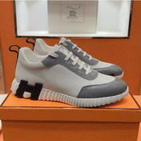 Bouncing Sneaker - 24HEARTZ