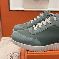 Bouncing Sneaker - 24HEARTZ