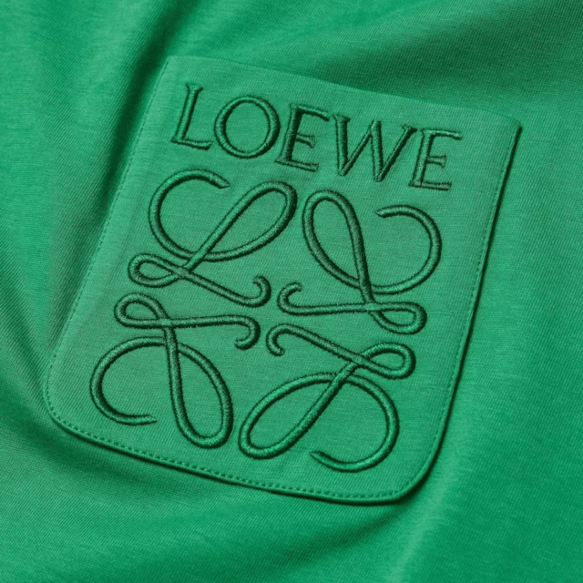 Its24heartz T-Shirt 216 in vibrant colors, featuring a stylish design, displayed on a neutral background.