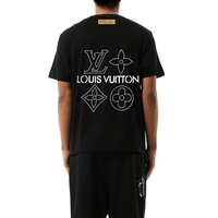 Its24heartz T-Shirts 225 showing a casual black T-shirt with a round neckline and short sleeves on a plain background.