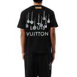 Its24heartz T-Shirt 235 in a casual fit, featuring a vibrant graphic design on a soft fabric background.