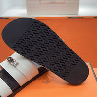 Jackson Slipper - 24HEARTZ