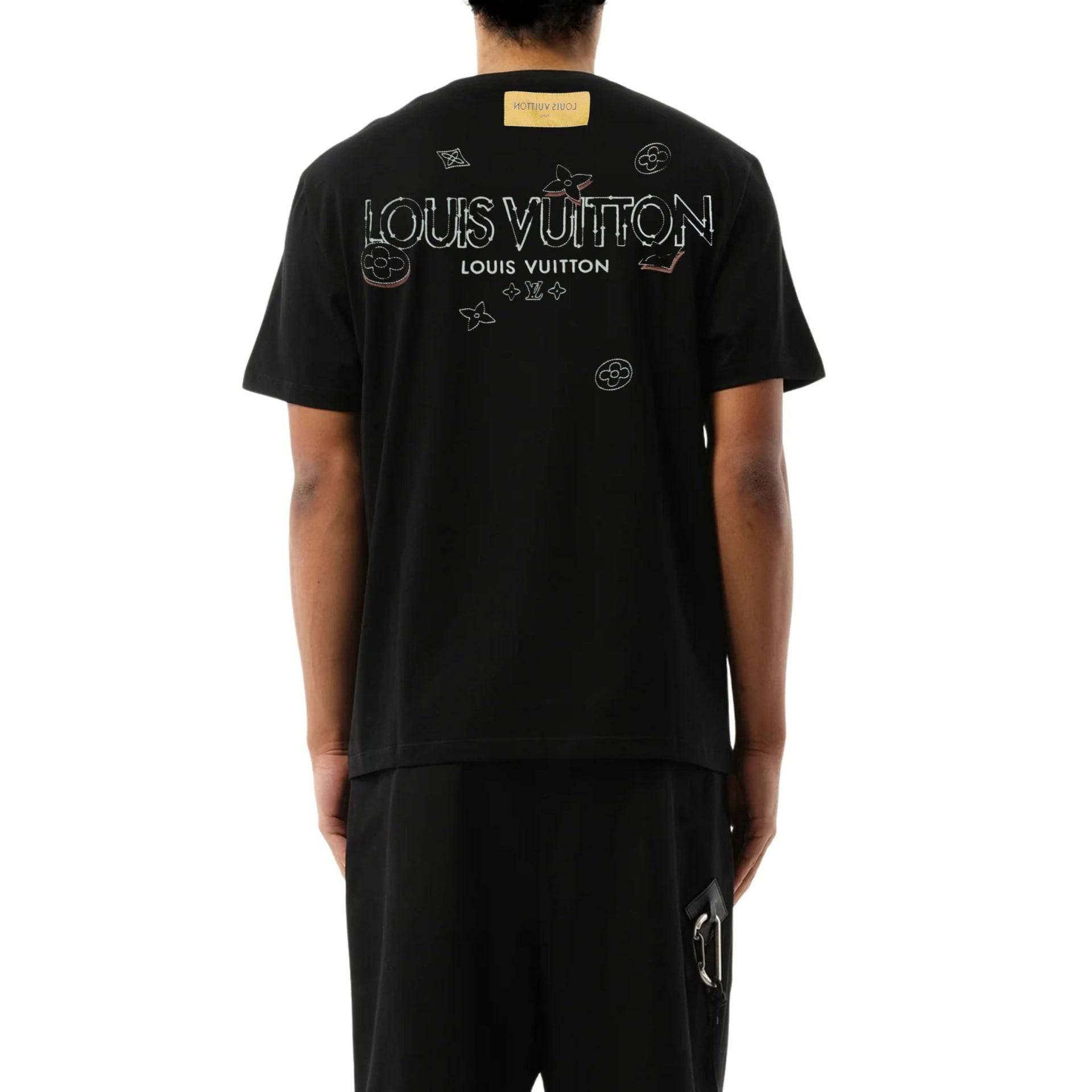 M.T-Shirts LV 1566 (Black) - 24HEARTZ