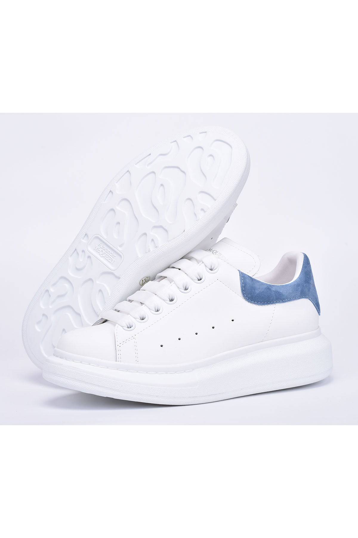 Oversized Sneaker - 24HEARTZ