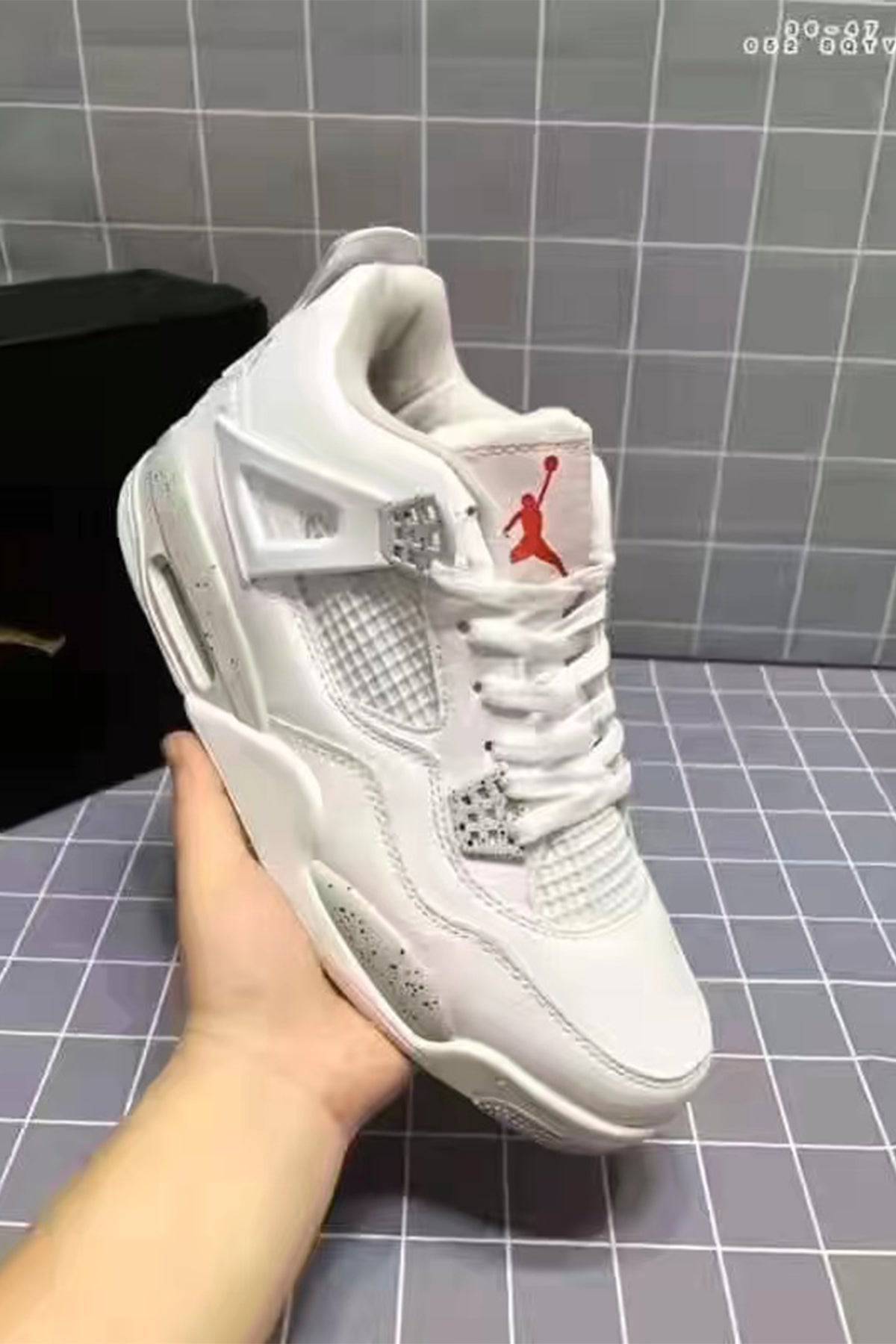 Retro - 24HEARTZ