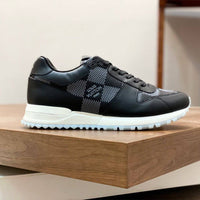 Runaway Sneaker - 24HEARTZ