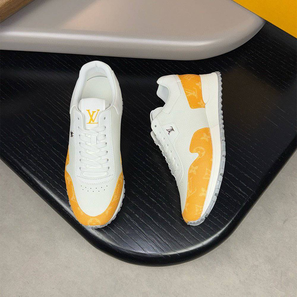Runaway Sneaker - 24HEARTZ