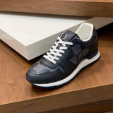 Runaway Sneaker - 24HEARTZ
