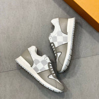 Runaway Sneaker - 24HEARTZ