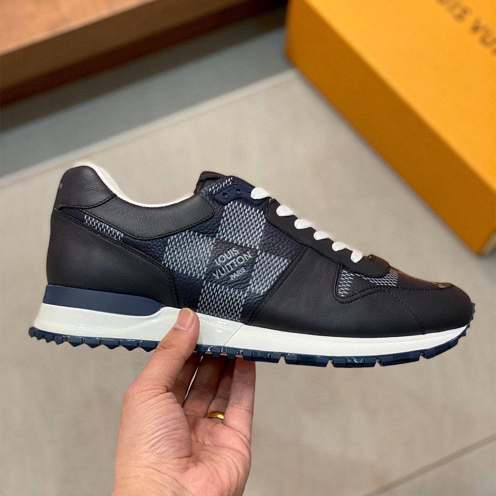 Runaway Sneaker - 24HEARTZ