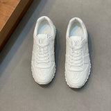 Runaway Sneaker - 24HEARTZ