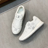 Runaway Sneaker - 24HEARTZ