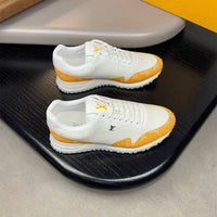 Runaway Sneaker - 24HEARTZ