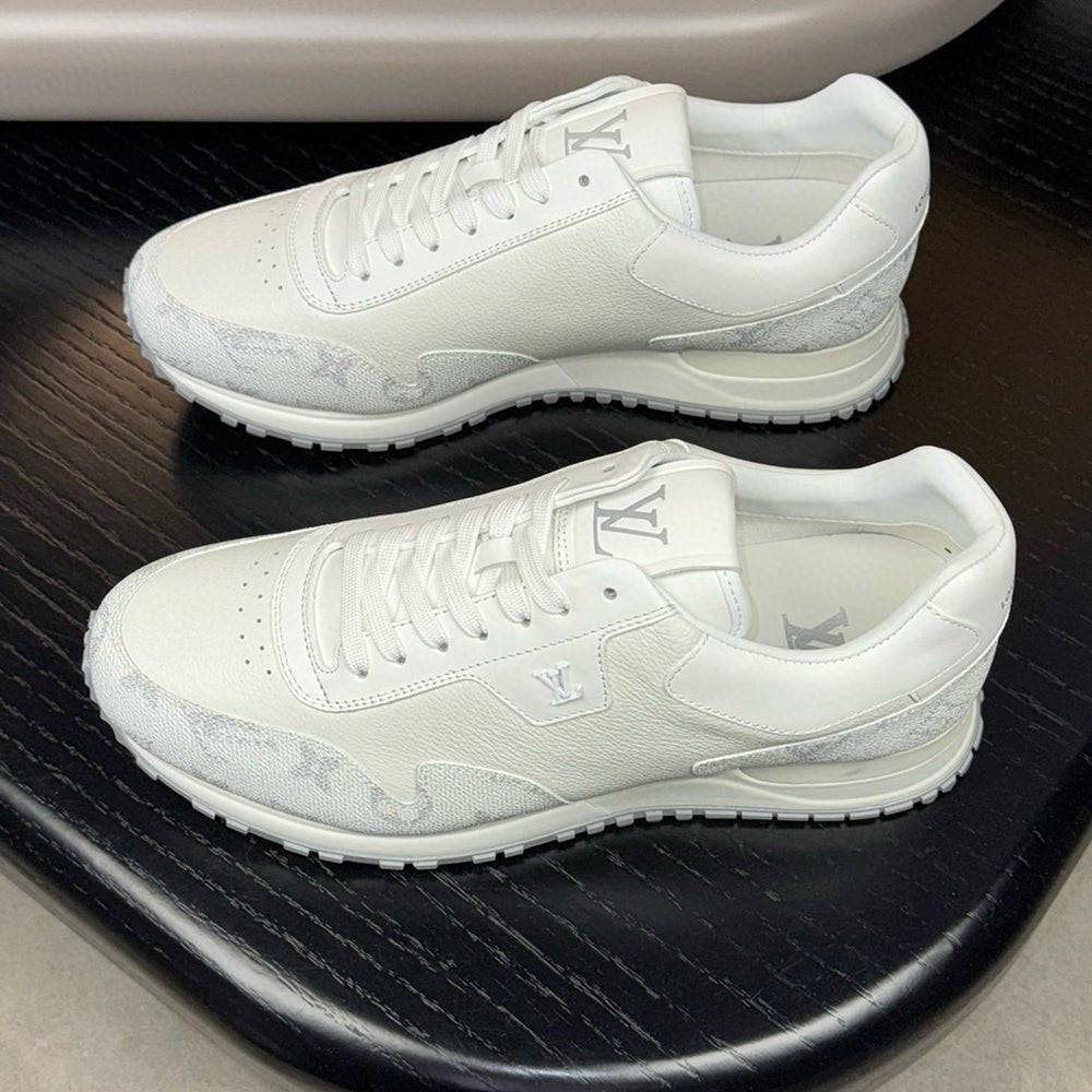 Runaway Sneaker - 24HEARTZ
