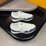 Runaway Sneaker - 24HEARTZ