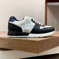 Runaway Sneaker - 24HEARTZ