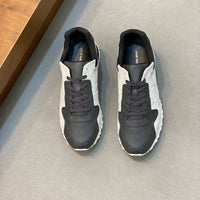 Runaway Sneaker - 24HEARTZ