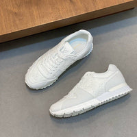 Runaway Sneaker - 24HEARTZ