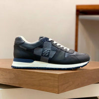 Runaway Sneaker - 24HEARTZ