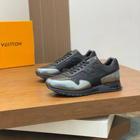 Runaway Sneaker - 24HEARTZ