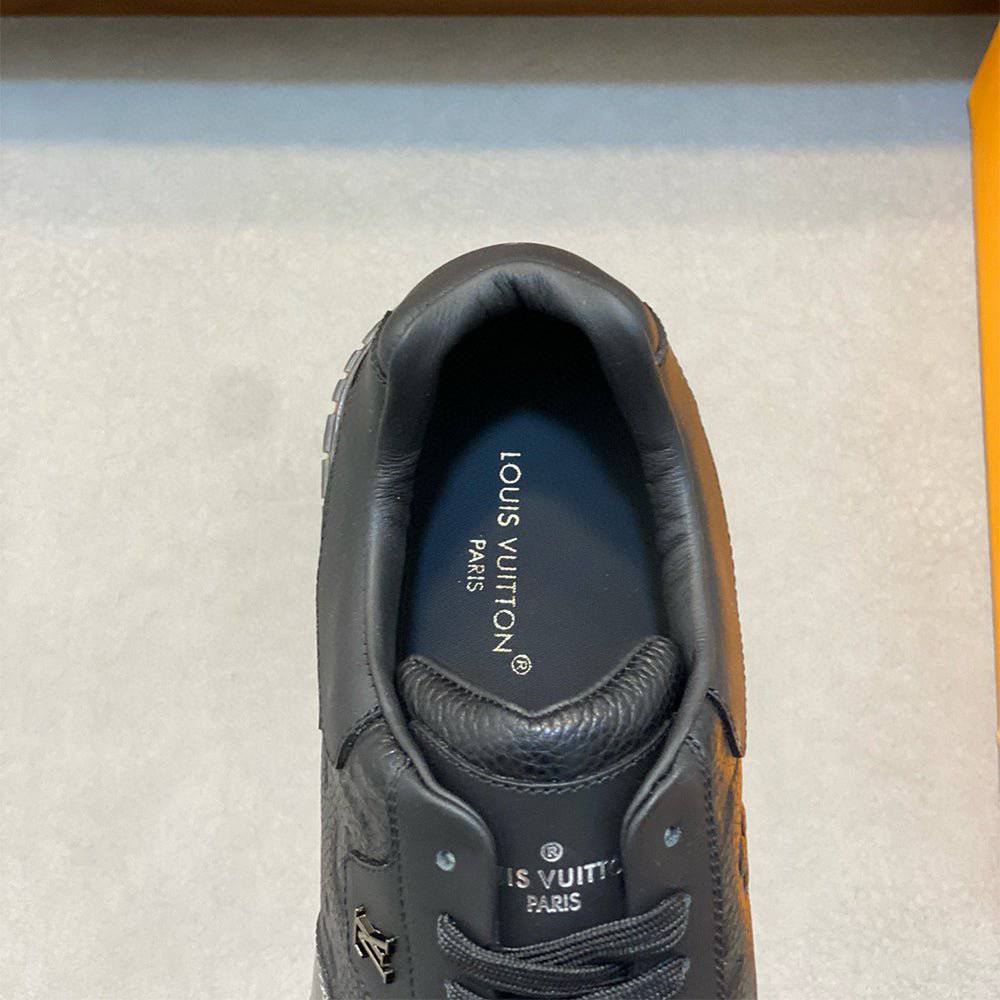 Runaway Sneaker - 24HEARTZ