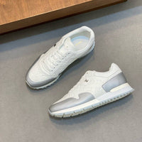 Runaway Sneaker - 24HEARTZ