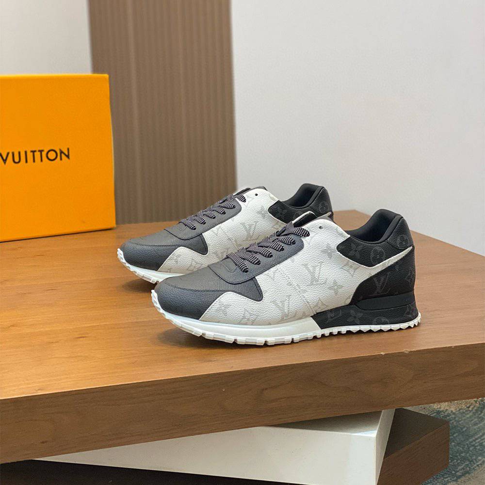 Runaway Sneaker - 24HEARTZ