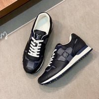 Runaway Sneaker - 24HEARTZ