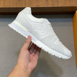 Runaway Sneaker - 24HEARTZ
