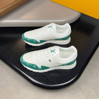 Runaway Sneaker - 24HEARTZ