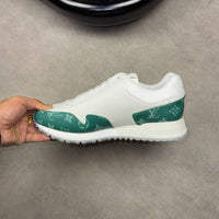 Runaway Sneaker - 24HEARTZ