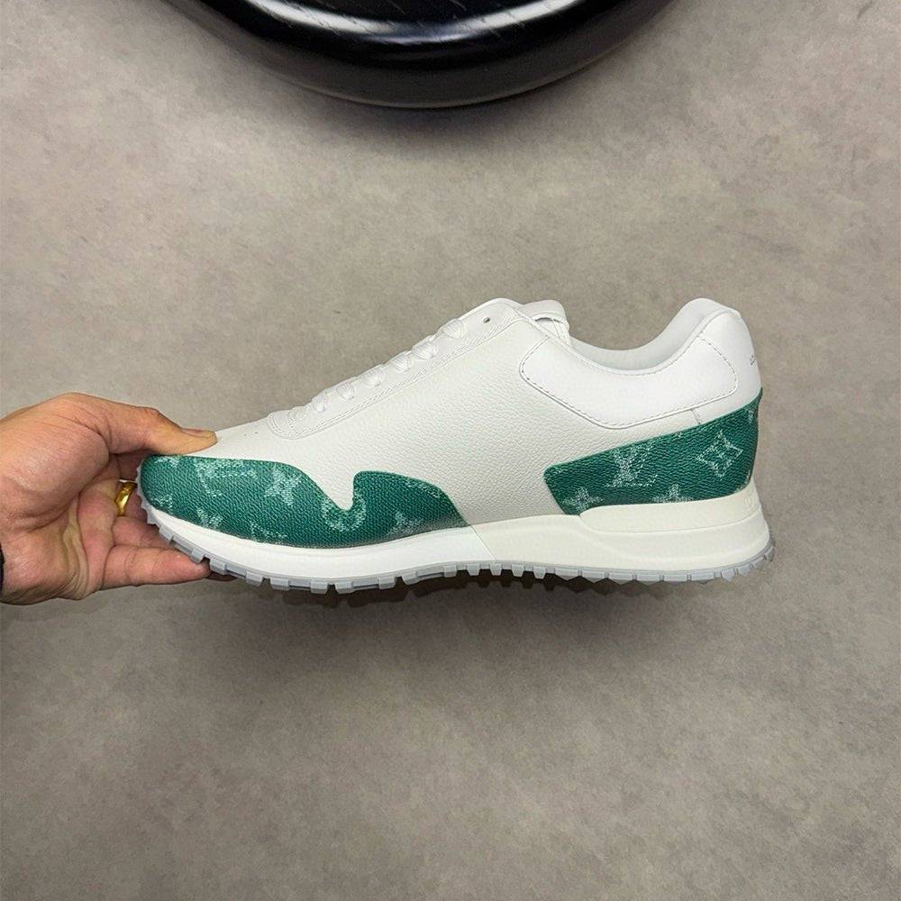 Runaway Sneaker - 24HEARTZ