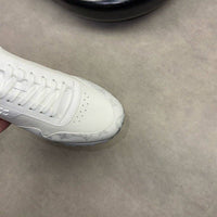 Runaway Sneaker - 24HEARTZ