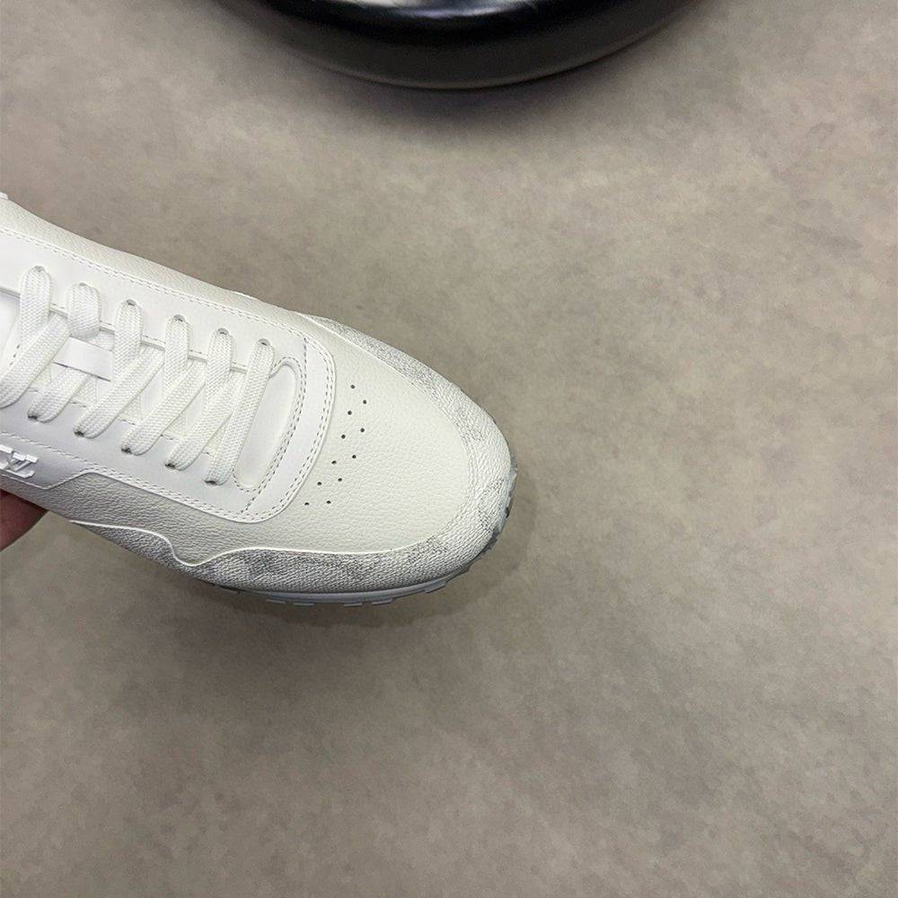 Runaway Sneaker - 24HEARTZ