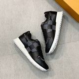 Runaway Sneaker - 24HEARTZ