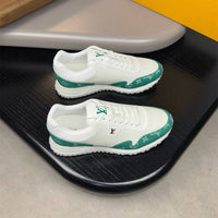 Runaway Sneaker - 24HEARTZ
