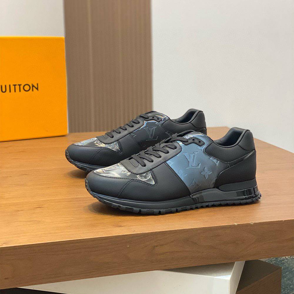 Runaway Sneaker - 24HEARTZ
