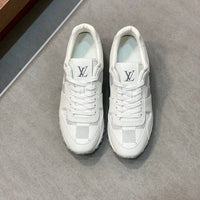 Runaway Sneaker - 24HEARTZ