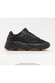Yeezy 700 - 24HEARTZ