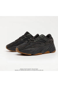 Yeezy 700 - 24HEARTZ