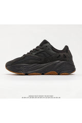 Yeezy 700 - 24HEARTZ
