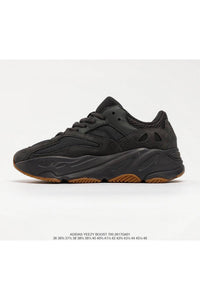 Yeezy 700 - 24HEARTZ